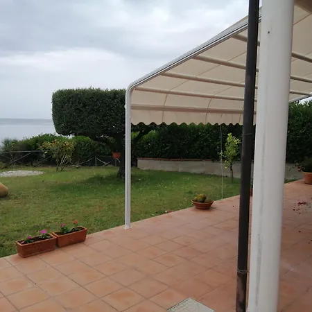 La Sulla Scogliera Holiday home *